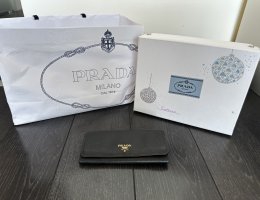 Auction Dámská peněženka PRADA, UVP 24 000,- image
