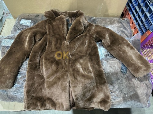 Auction Dámský kožich ESMARA - 10 kusů image