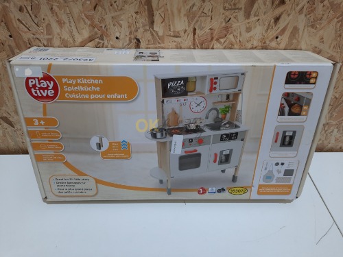 Auction Playtive dřevěná kuchyňka image