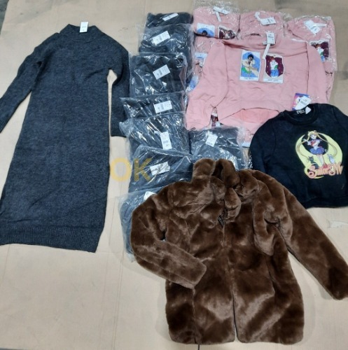 Auction Mix dámského oblečení Pimkie a Esmara – 26 kusů image