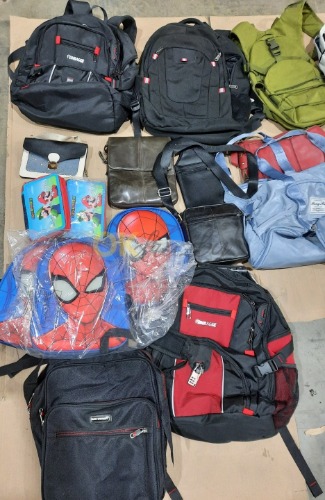 Auction Mix různých batohů, tašek, několik peněženek a ledvinek image