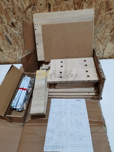 Auction Dvě závěsné zásuvky u postele image