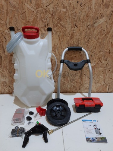 Auction FORUM EQUIPEMENT – Elektrický postřikovač Pro Sprayer III 100M005 30 L  , dlouhý dosah, průtok 240 l/h, 8m hadice image