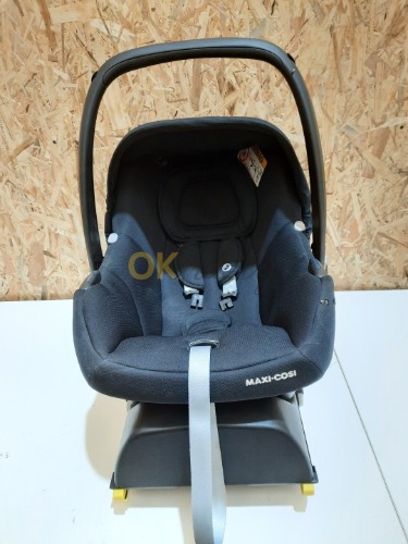 Auction Dětská nosítka Maxi-Cosi, společně s mechanismem pro instalaci jako autosedačka, černá image