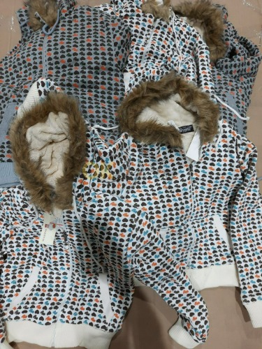 Auction Dámské teplé mikiny DOCKHOUSE s kapucí na zip – 11 kusů image