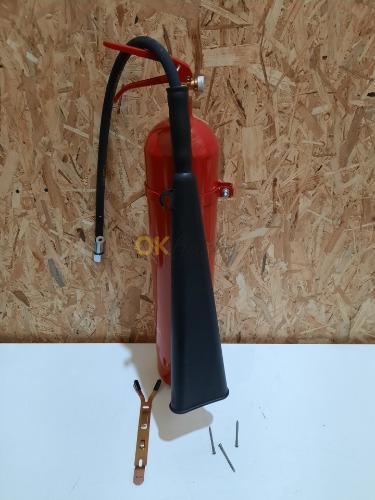 Auction Sněhový hasicí přístroj Gloria KS5ST (CO₂), objem 5 l, třída požáru B image