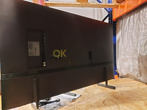 Auction Televize Samsung Series 8 UE50AU8070U image