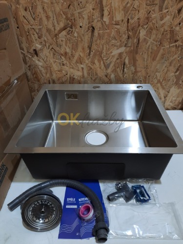 Auction Vestavný kuchyňský dřez OUGOO 55 × 50 cm z ušlechtilé oceli 304 s otvorem na baterii, dávkovač mýdla a přepadem image