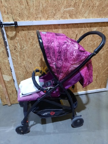 Auction Baciuzzi Italy BX Voyage Amarena – ultralehký kompaktní kočárek image