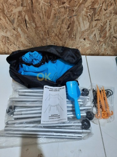 Auction Plážový stan EYEFAME UPF50+ proti větru s pískotěsnou soukromou clonou image