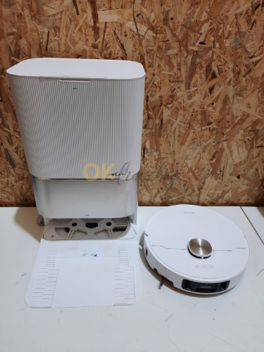 Auction Robotický vysavač DREAM RLX63CE-2 image