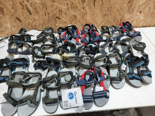 Auction 25 párů dětských sandálů viz foto image