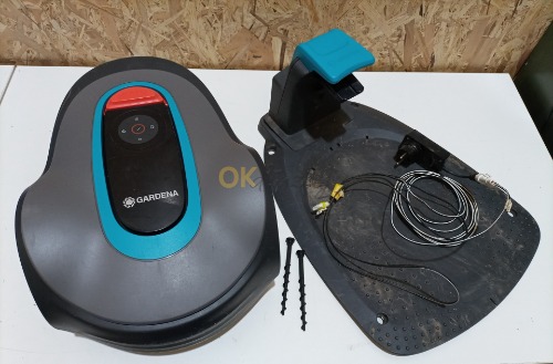 Auction Robotická sekačka na trávu Gardena Sileno Minimo TOP drahá.  image