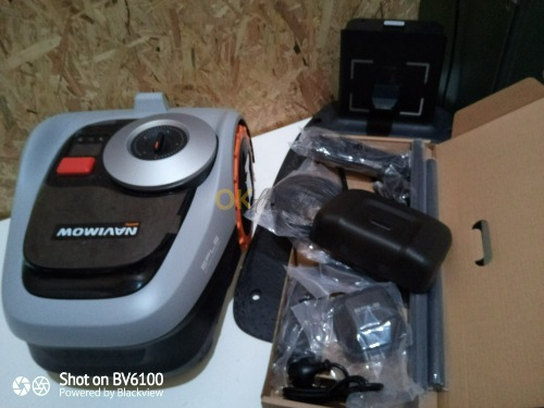 Auction Bezdrátová autonomní robotická sekačka SEGWAY NAVIMOW I105E 500m2 TOP drahá! image