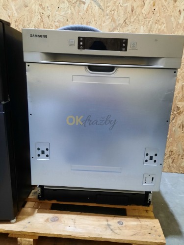 Auction Vestavná myčka nádobí Samsung DW60M6040BB image