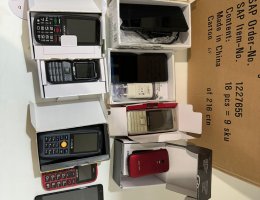 Auction Soubor různých telefonů na nahradní díly image