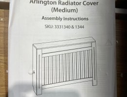 Auction Vida Designs Arlington Kryt radiátoru a topidel image