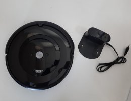 Auction Robotický vysavač iRobot Roomba e5 image