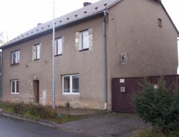 Auction Spoluvlastnický podíl 1/2 k rodinnému domu včetně pozemku a zahrady v obci Pňovice, okres Olomouc image