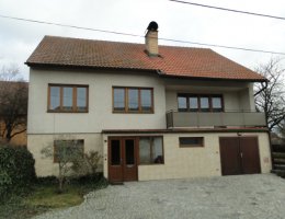 Auction Rodinný dům ve Skřinářově č.p. 69 a nezkolaudovaný rodinný dům na pozemku parc.č. 44/5, okr. Žďár nad Sázavou image