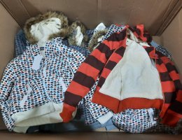 Auction Velmi teplé dámské svetry s kapucí Dockhouse - 32 kusů image